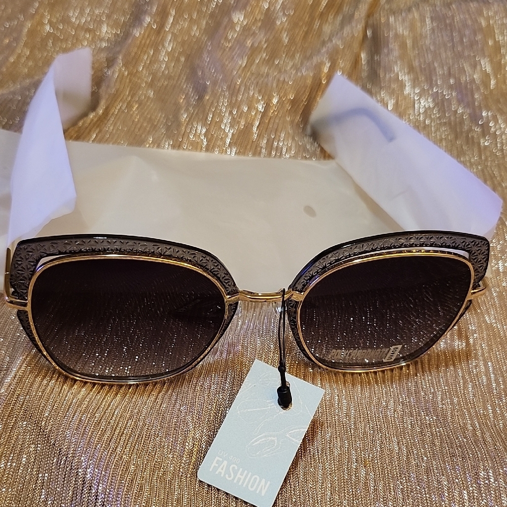 Fashion Nova Gold and Black Modern Cat-Eye Sunglasses